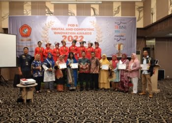 UPT Humas PNP Gelar FGD dan Berikan Penghargaan untuk Civitas Akademika