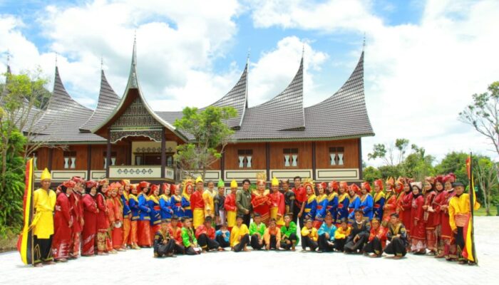 Dikemas dalam Kesenian Randai Anak Nagari Tarantang, Begini Kisah Puti Saribanilai Lubuak Limpato Lembah Harau