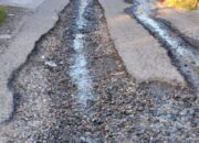 Tak Ada Tanggapan dari Dinas PU, Masyarakat Durian Jantung Keluhkan Jalan Rusak Berat