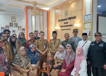 Giliran Rombongan   Saok Laweh Solok Belajar “Desa Digital” di Nagari III Koto Aur Malintang