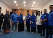 Bacaleg DPRD Bukittinggi, Komisaris PO Bus Pangeran Daftar ke Partai Demokrat