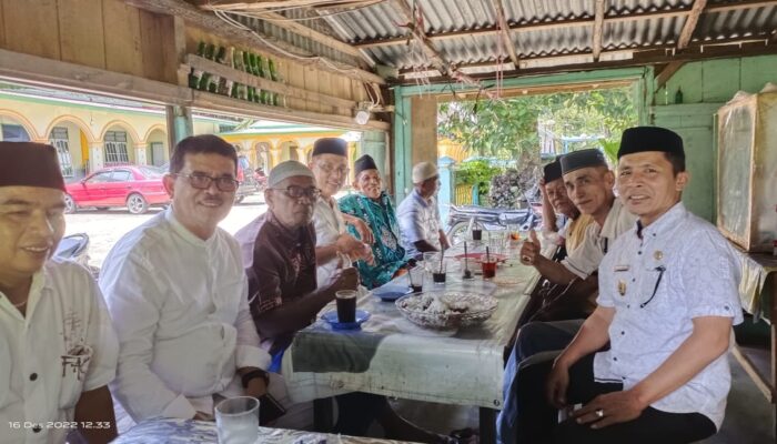 Kelompok BKB Gelar Jumat Berkah di Masjid Raya Buluh Kasok