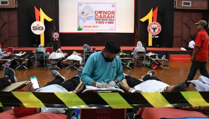 Rutin Enam Kali dalam Setahun Gelar Donor Darah, PMI Berharap PT Semen Padang jadi Role Model bagi Perusahaan Lain