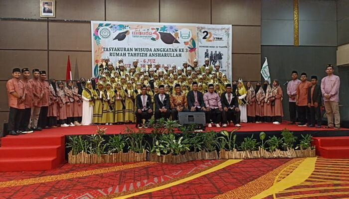 Rumah Tahfiz Ansharullah Wisuda 66 Santri