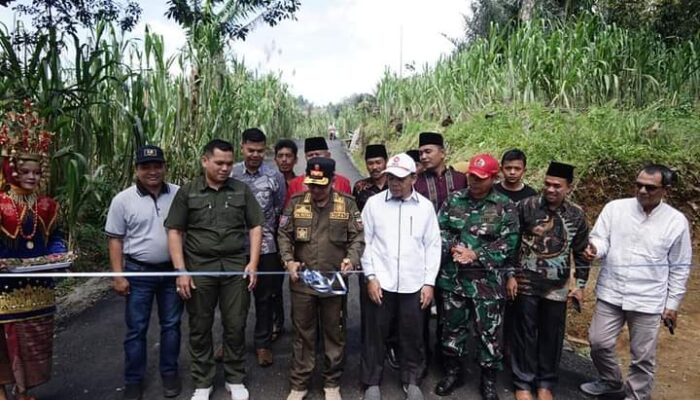 Puluhan Tahun Menanti, Warga Jorong Pato Tanah Datar Akhirnya Bisa Nikmati Jalan Mulus Beraspal