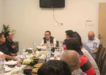 Makan Malam dengan IKM Sepayung Sulawesi Selatan, Bupati Eka Putra: Ada Triliunan Rupiah Uang  Perantau Beredar di Kampung