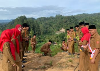 Awal Tahun Baru, Pemerintah Nagari Pasia Laweh Awali Kegiatan  Tanam 1.000 Pohon Asuh