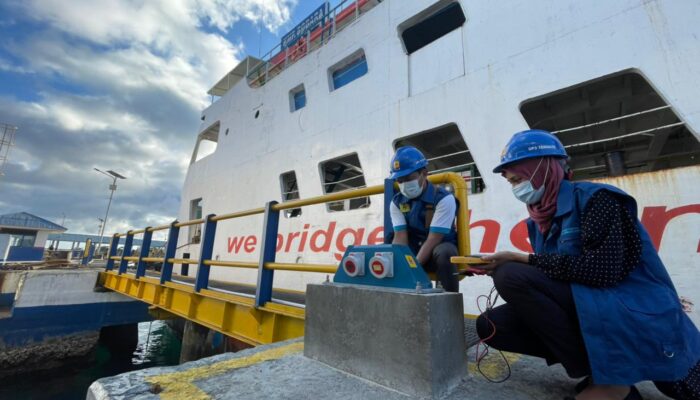 Bantu Nelayan Bisa Hemat, PLN Bangun 59 Anjungan Listrik Mandiri di Pelabuhan Rakyat Selama 2022