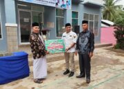 Anggota Dewan Sumbar Firdaus Berikan Bantuan ke beberapa Ponpes di Padang Pariaman