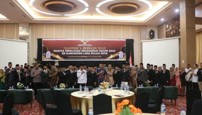 65 Orang PPK Lima Puluh Kota untuk Pemilu 2024 Resmi Dilantik