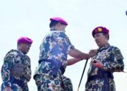 Kapolri Disematkan Jadi Warga Kehormatan Marinir