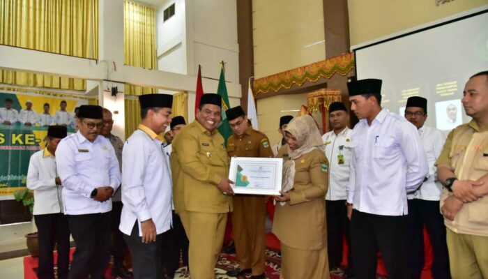 1,5 Tahun Bertugas, Camat VII Koto Boyong Tiga Penghargaan