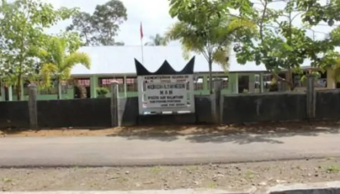 Haji Sagi, Tokoh Rantau Aur Malintang Hibahkan Tanahnya untuk Tambahan Lokal MAN 3 Padang Pariaman