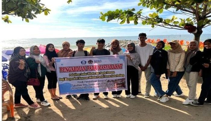 Pengabdian Masyarakat, Dosen UPGRISBA Beri Pelatihan Sadar Wisata Kepada Masyarakat Purus