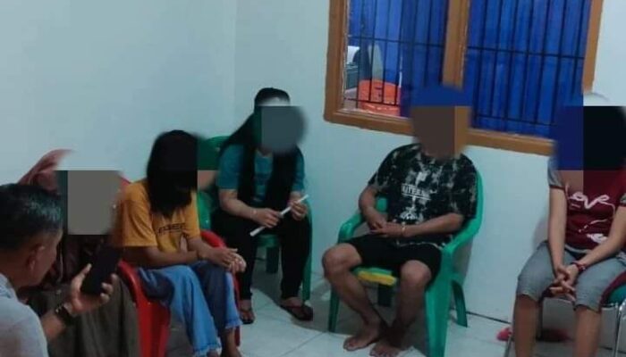 4 Wanita “VS” 2 Pria Kumpul Kebo! 5 Orang Dicokok Pol PP Padang, 1 Lagi Lompat Jendela