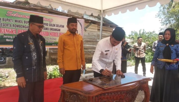 Tingkatkan Nilai Keislaman, Pemkab Solok Selatan Resmikan Masjid Nurul Ikhlas Sangir