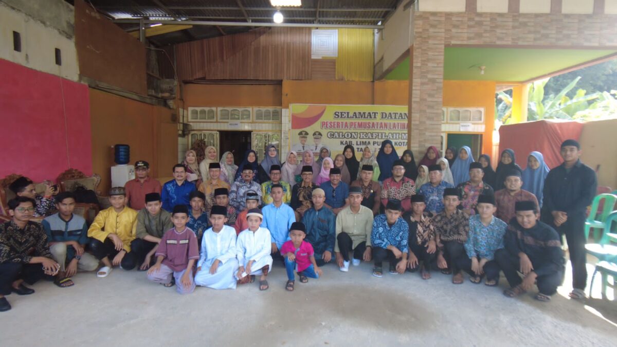 Bupati Lima Puluh Kota, Safaruddin Dt. Bandaro Rajo menghadiri pembukaan pelatihan awal kafilah MTQ Lima Puluh Kota. IST