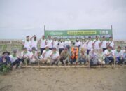 Bio Farma dan Forum CSR Tenant Indotaisei Tanam Mangrove di Karawang