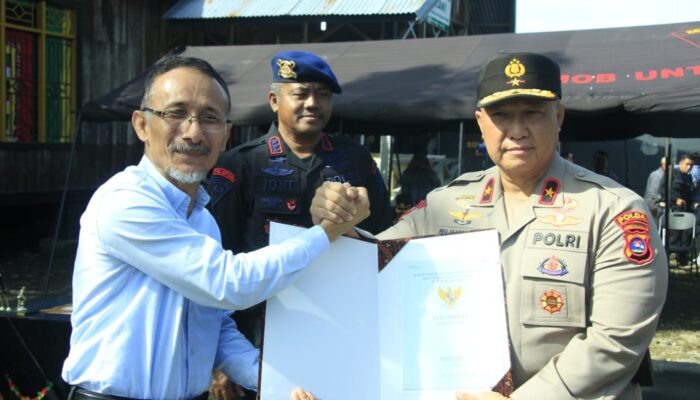 Polda Sumbar Terima Sertifikat Tanah untuk Pembangunan Mako Batalyon Satbrimob di Pasaman Barat