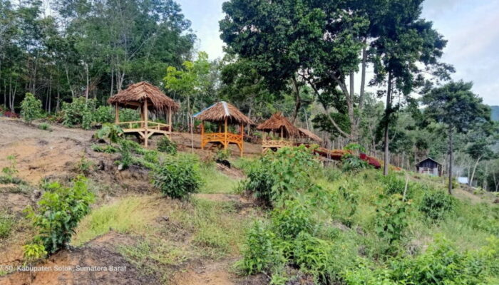 Destinasi Wisata Puncak Grand Hexagon Panyakalan Menuai Polemik