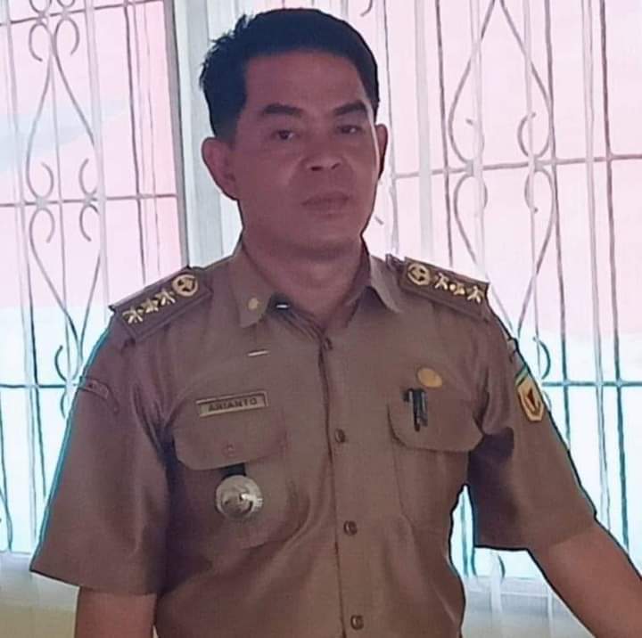 Almarhum Camat Sungai Tarab Arianto semasa hidupnya. ist
