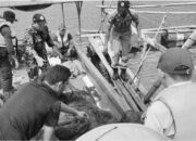 DKP Bersama Tim Dirpolairud Polda Sumbar Tertibkan Belasan Alat Tangkap Bagan Ilegal di Danau Singkarak