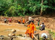 Tanah Longsor di Way Kanan, Renggut Dua Korban Jiwa dan Tiga Hilang