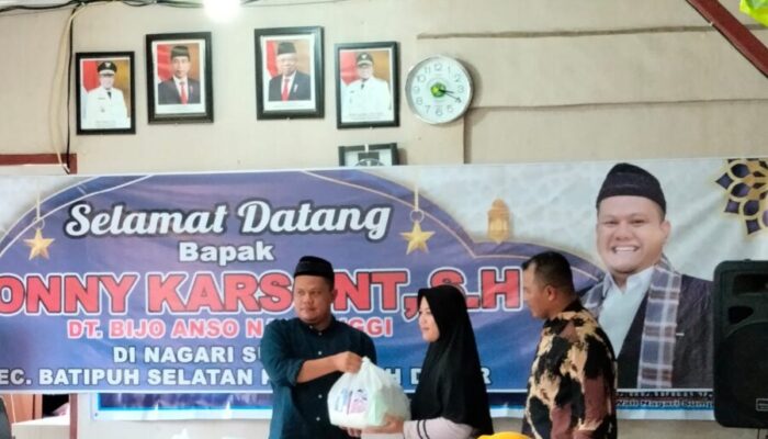 Pengusaha Muda Donny Karsont Berbagi Sembako di Empat Nagari Batipuh Selatan