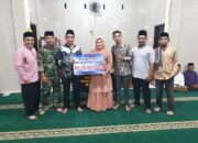 Hj. Aida, SH Serahkan Bantuan Dana Hibah untuk 3 Masjid dan 1 Musala di Lima Puluh Kota