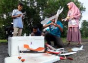 Pesawat Tenaga Karet Gelar Latihan Terbang di Lanud Sutan Sjahrir