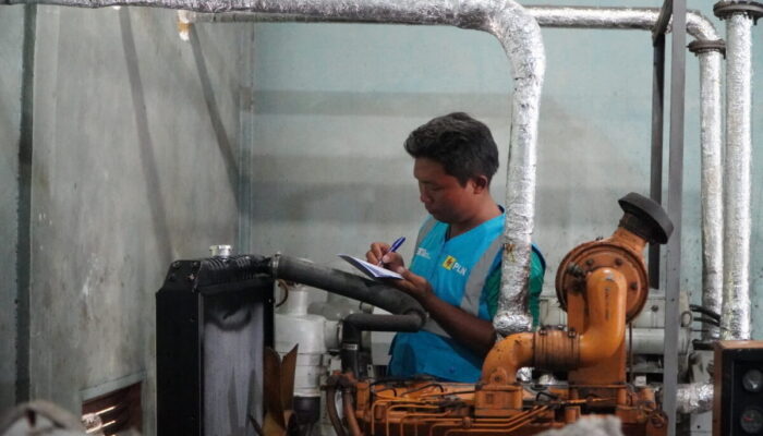 Ramadan-Idul Fitri Tanpa Kedip! PLN UID Sumbar Siagakan 1.376 Personil, Jamin Pelayanan Listrik Hingga Pulau Terluar