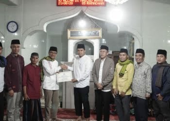 TSR Pemprov Sumbar Sambangi Baruah Gunuang dan Serahkan Bantuan Rp50 Juta