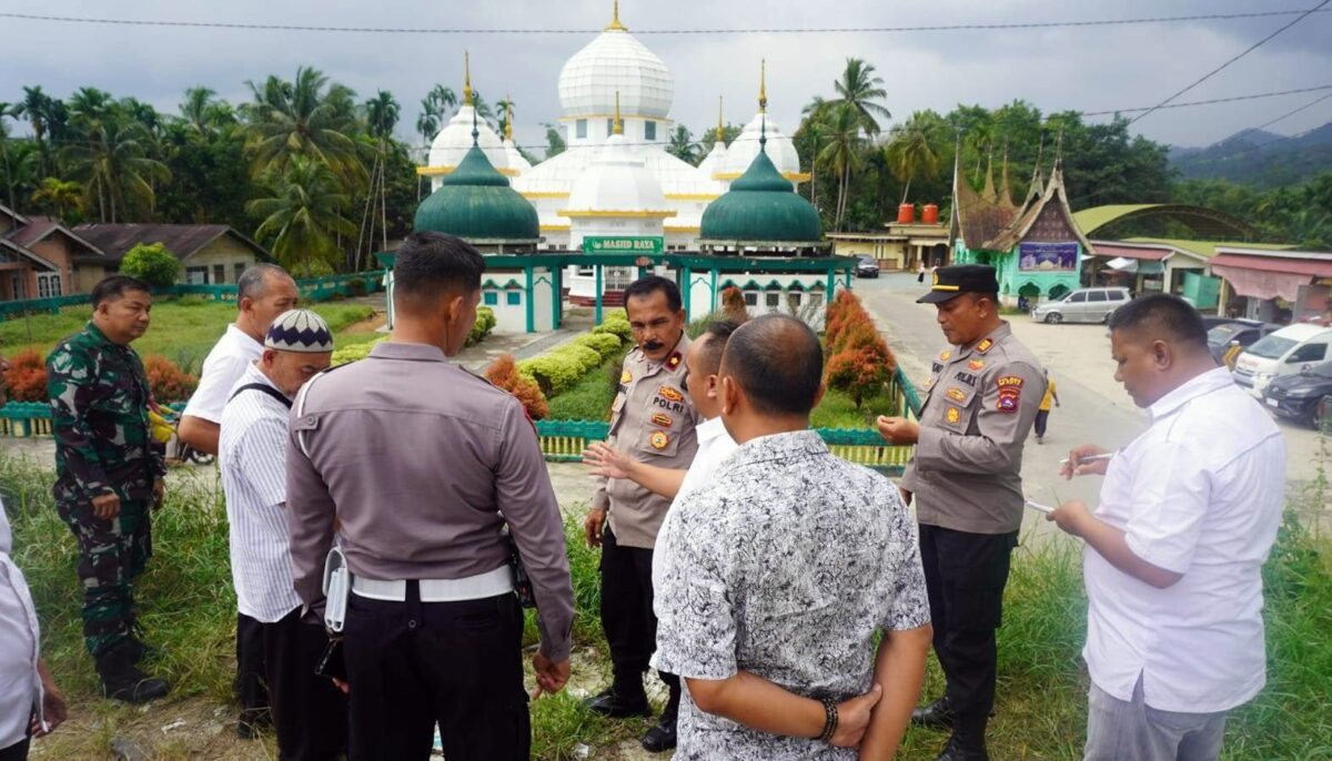 Pemantauan lokasi Potang Balimau di Nagari Pangkalan Kecamatan Pangkalan Koto Baru. ist