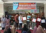 Bupati dan DPRD Tanah Datar Serahkan BKBK Pada Masyarakat Penerima Manfaat