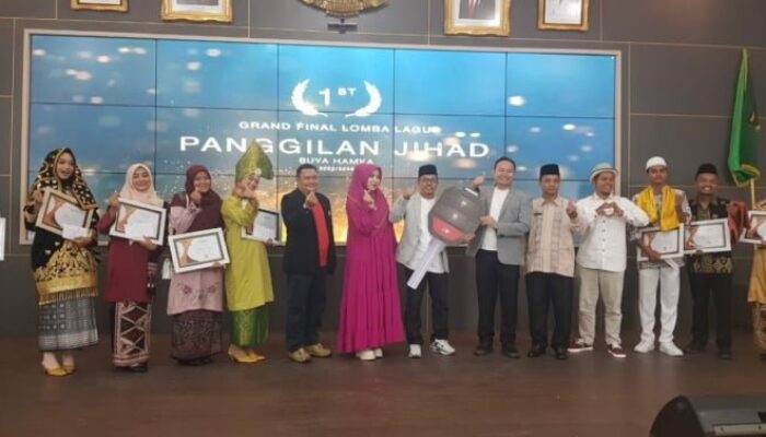 Juara 1 Lomba Lagu Panggilan Jihad Karya Buya Hamka, SMKN 1 Painan Bawa Pulang Satu Unit Bus Sekolah