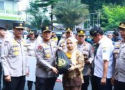 Ribuan Paket Sembako dari Kapolri Disebar untuk Masyarakat