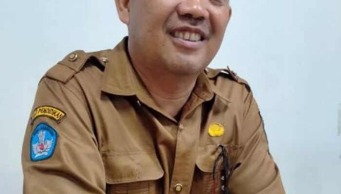 Sekolah di Pancung Soal Beli Sejumlah Buku Bahan Pembelajaran