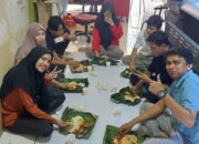 Kuliner Rumahan Dibungkus Daun Pisang, Dapoer Pipit Sedia Paket Hemat Berbuka