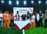 Gubernur Sumbar Resmikan Lapangan Bola MSSM di Gor H Agus Salim Padang
