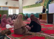 Santri Pesantren Ramadan Bukittinggi Dapat Pencerahan Kemudahan Layanan Listrik dengan PLN Mobile