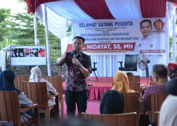 Hidayat Sosialisasikan Perda Pemberdayaan Perempuan dan Perlindungan Anak di Dapil