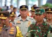 Rivan A. Purwantono Bersama Menhub dan Kapolri Tinjau  Pelaksanaan Mudik di Stasiun Pasar Senen