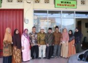 Sembilan Santriwati Thawalib Padang Panjang Terima Beasiswa Kuliah di Unida Gontor