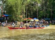 Pacu Sampan Meriahkan Lebaran Idul Fitri di Nagari Muaro Paiti Limapuluh Kota