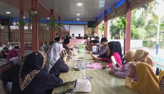 Kuatkan Raso Badunsanak, Payuang Panji Suku Koto Sadunia Gelar Buka Puasa Bersama