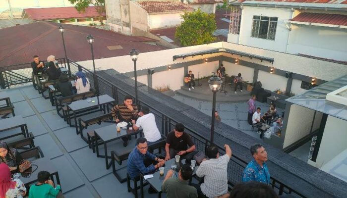 Loca Cafe & Resto Hadir di Padang, Cocok Tongkrongan untuk Keluarga dan Anak Muda