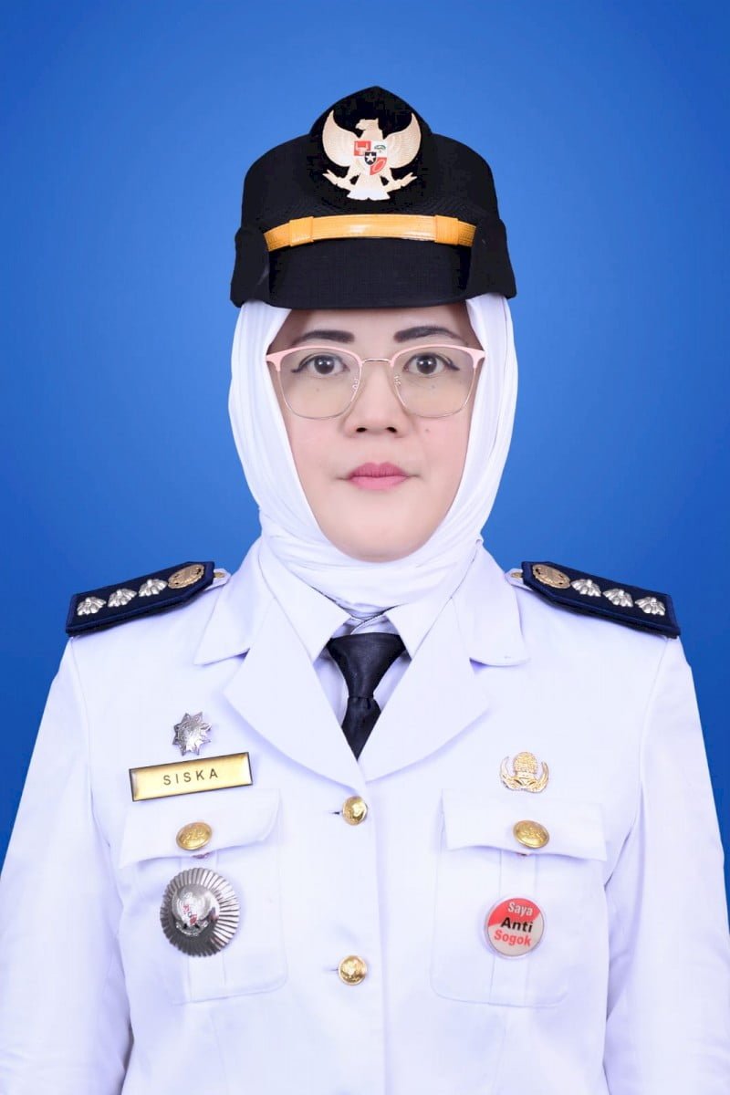 Camat Padang Timur Siska Meilani