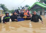 Padang Pariaman Dilanda Banjir dan Pohon Tumbang, 130 KK di Ulakan Tapakis Dievakuasi