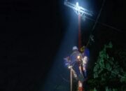 Hujan Badai Terjang Daerah Pesisir Sumbar, Ribuan Gardu Distribusi PLN Terganggu