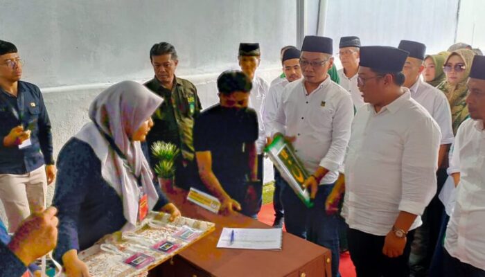 Pimpin Rombongan Mendaftar di KPU, Hendra Saputra: PBB Bidik 3 Kursi DPRD Padang Panjang